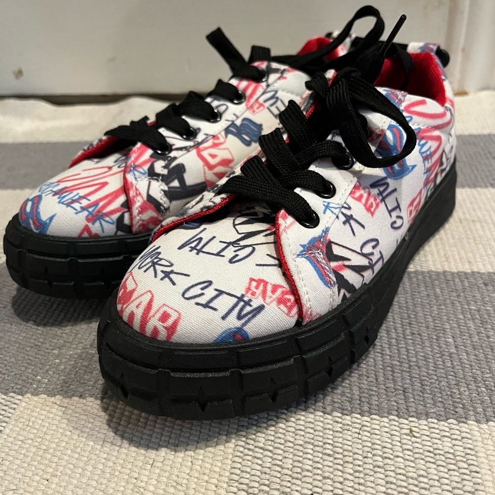 Graffiti Rocawear Shoes - Picture 6 of 6